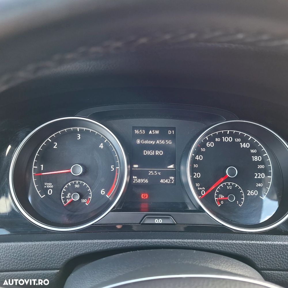 Volkswagen Golf 1.6 TDI BlueMotion Technology DPF Comfortline DSG - 14