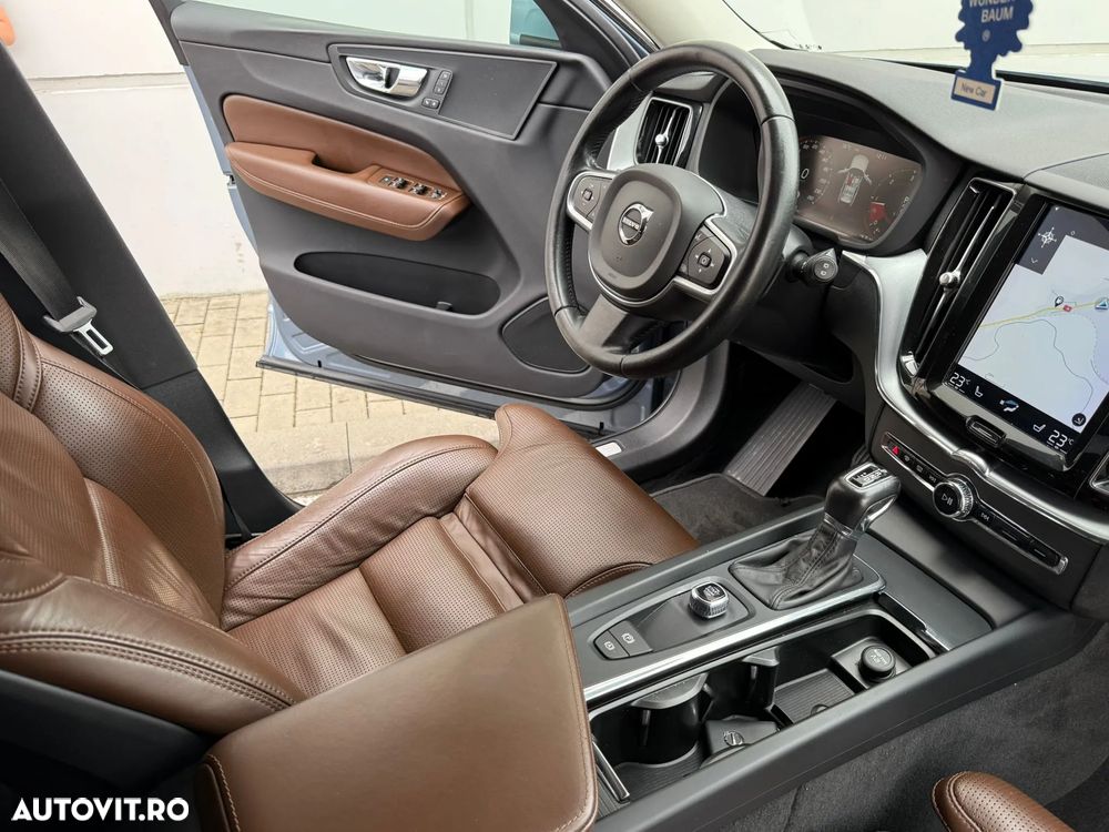 Volvo XC 60 D4 AWD Geartronic Momentum - 9