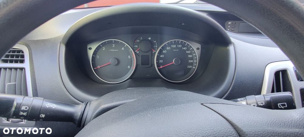 Hyundai i20 1.1 CRDi Style - 7