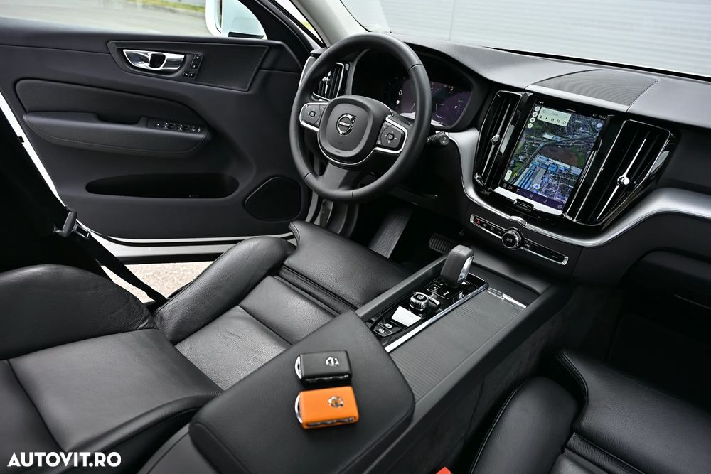 Volvo XC 60 T6 AWD Recharge Geartronic Inscription Expression - 21