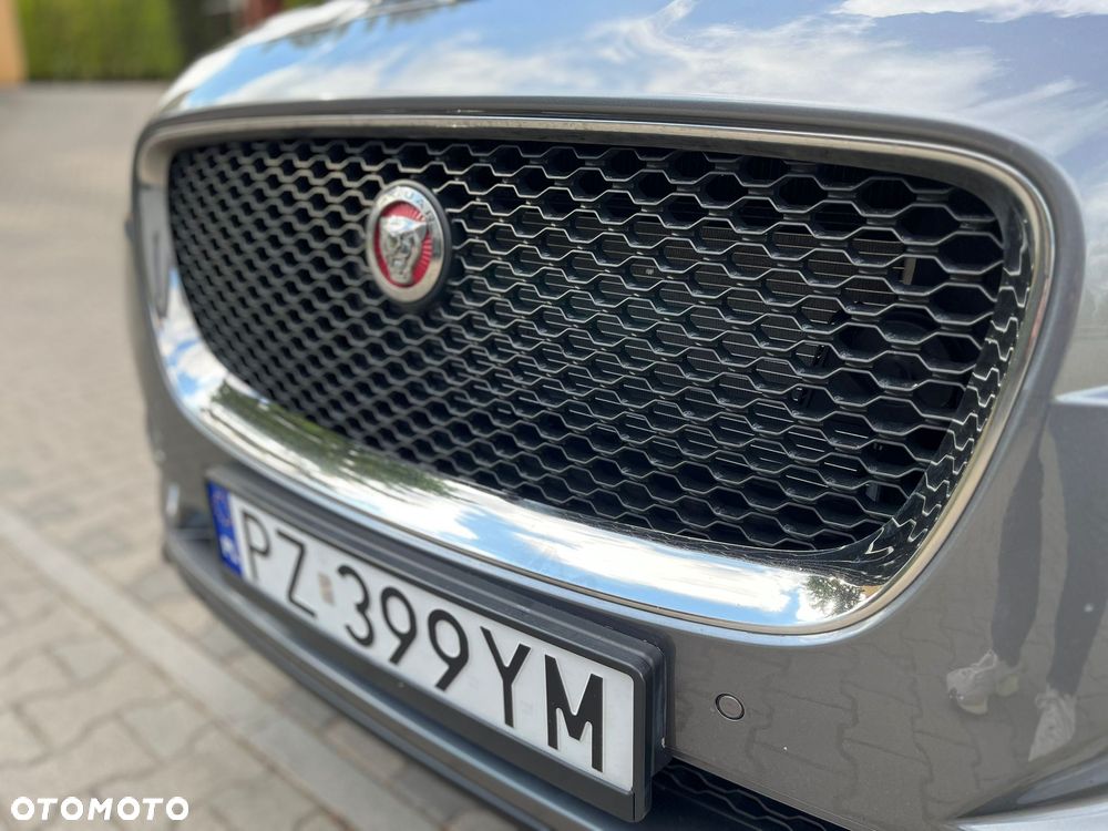 Jaguar F-Pace 2.0 i4D AWD Prestige - 12