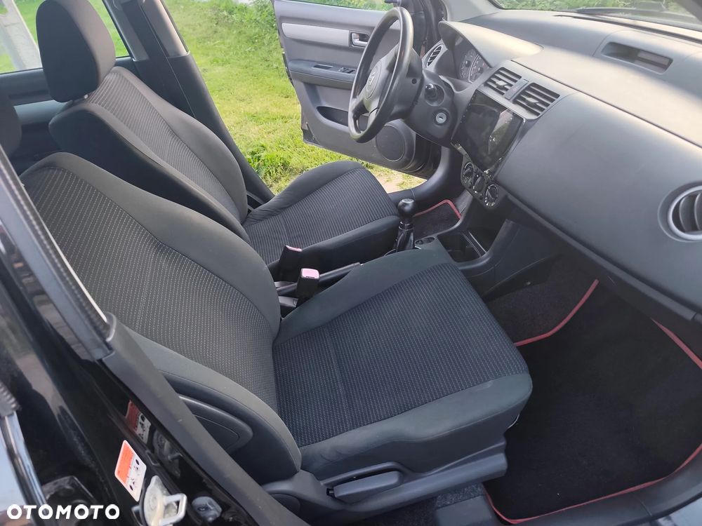 Suzuki Swift 1.3 Club - 13