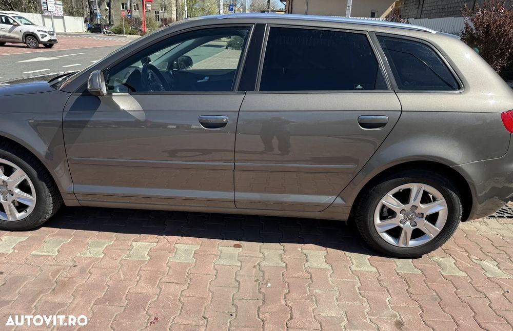 Audi A3 Sportback - 2