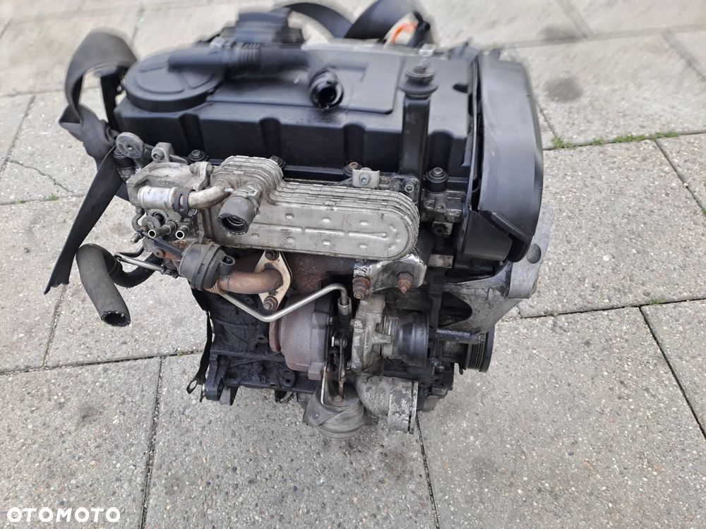 Volkswagen Passat B6 2.0 TDi 16V 140KM silnik kod BKP - 2