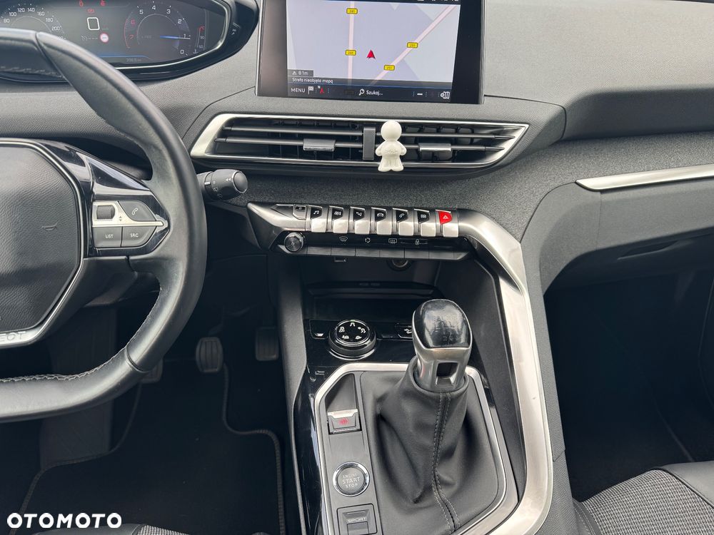 Peugeot 3008 PureTech 130 Stop & Start GPF Allure Pack - 15