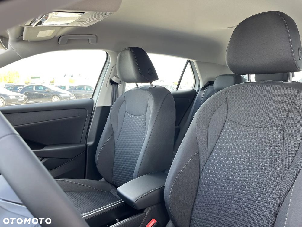 Volkswagen T-Roc 1.5 eTSI Trend DSG - 11