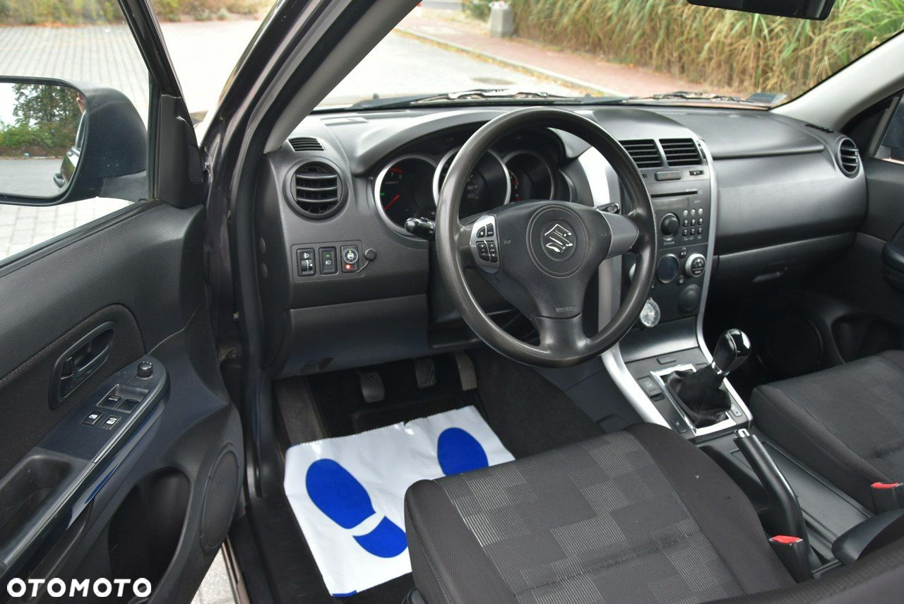 Suzuki Grand Vitara 1.6 - 10