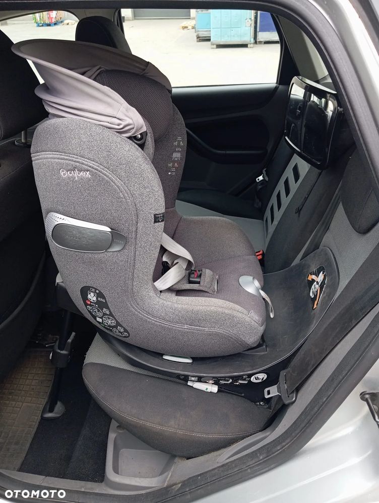 Ford Focus 1.8 TDCi Ghia - 10