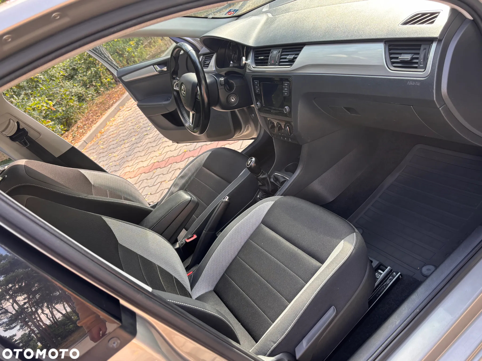 Skoda RAPID 1.0 TSI Ambition - 32