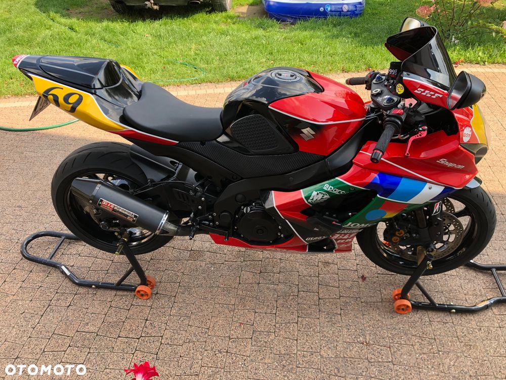 Suzuki GSX-R - 19