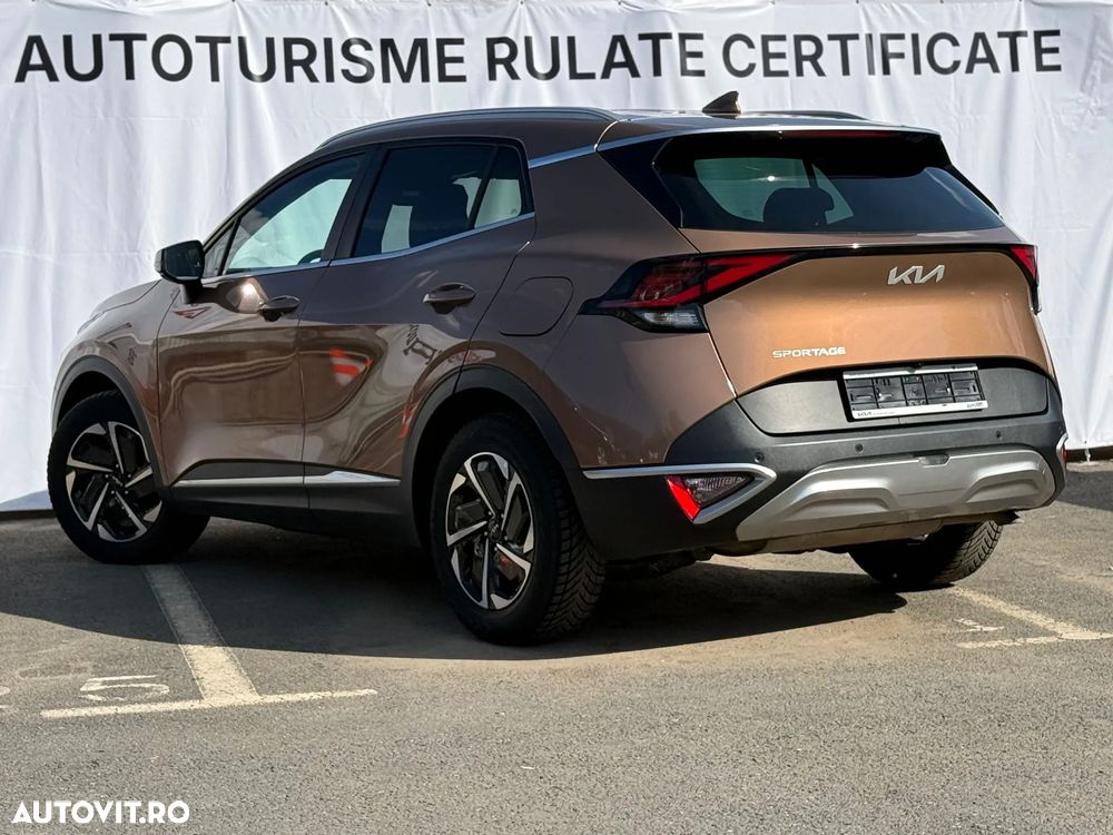 Kia Sportage 1.6 T-GDI MHEV 7DCT HP 4x4 Business Line - 10