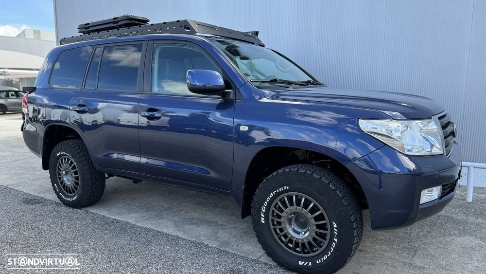 Toyota Land Cruiser VDJ 200 V8 4.5 D-4D - 14