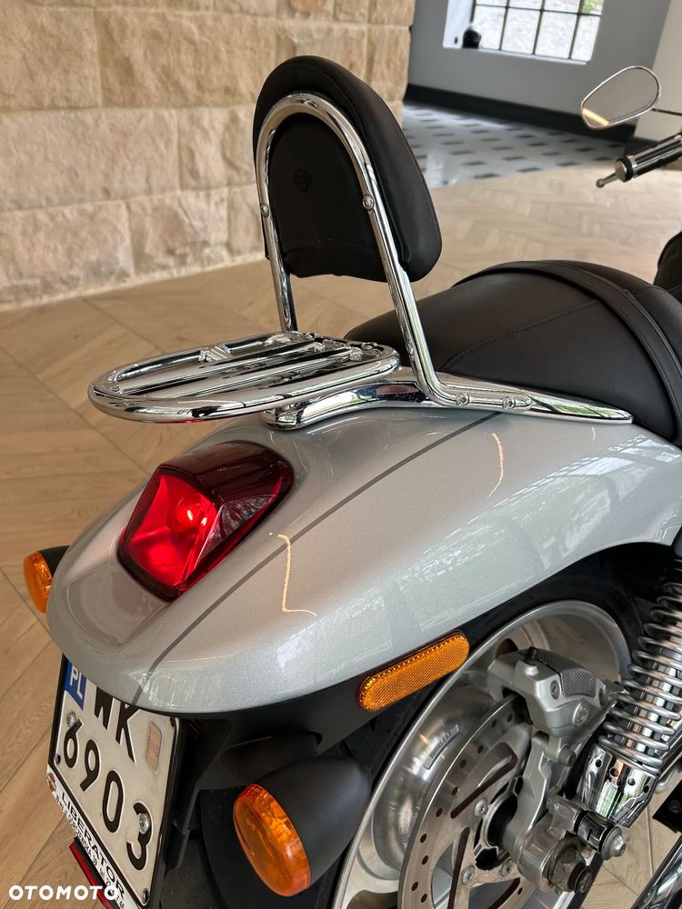 Harley-Davidson V-Rod Street Rod - 16