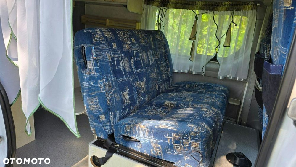 Renault Trafic - 21