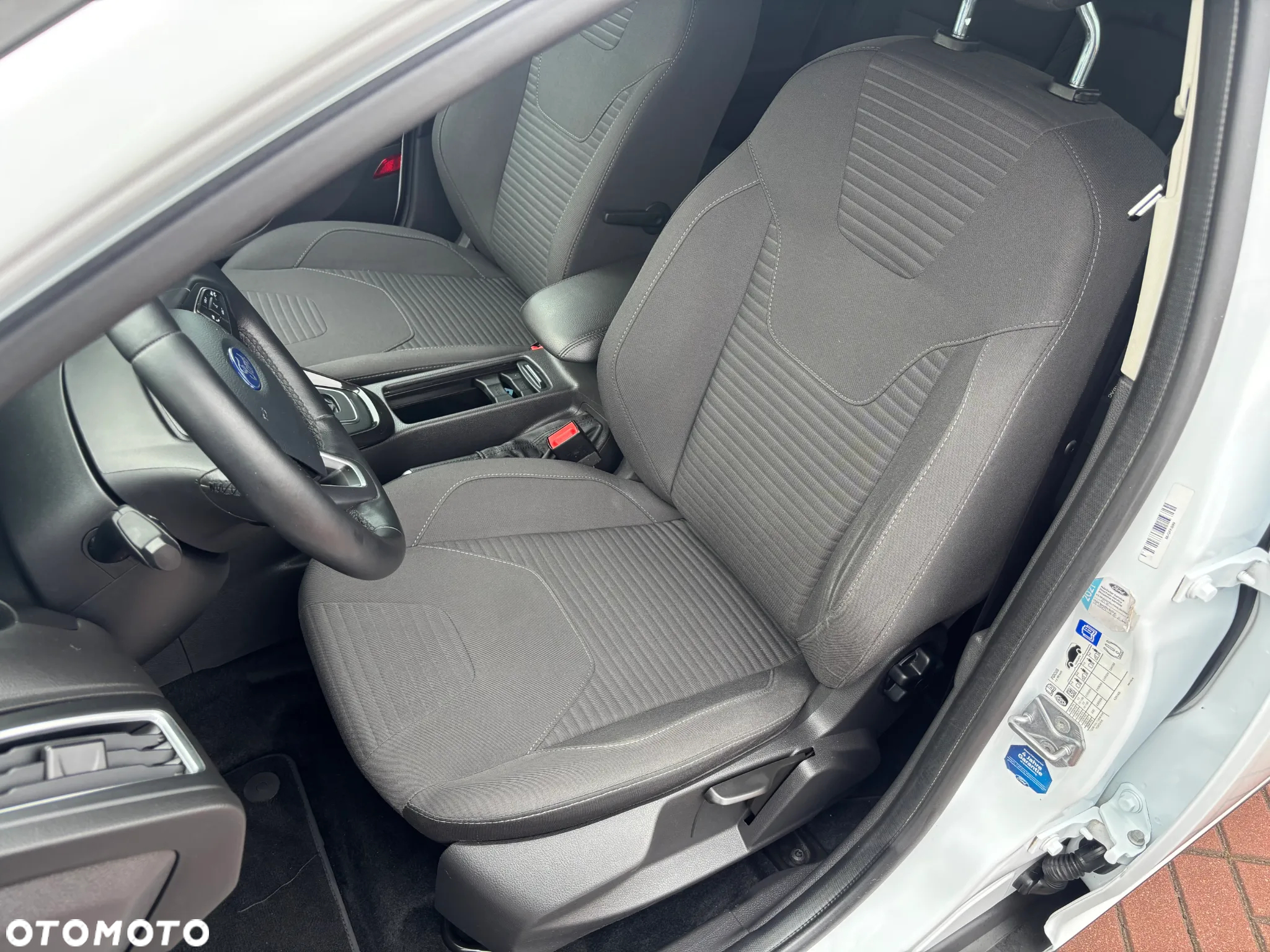 Ford Focus 1.5 EcoBlue Start-Stopp-System TITANIUM - 12