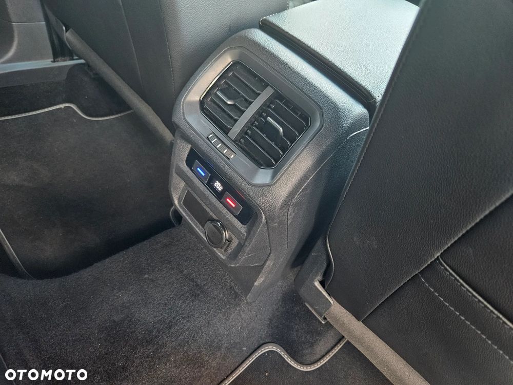 Volkswagen Tiguan 1.5 TSI EVO R-Line DSG - 29