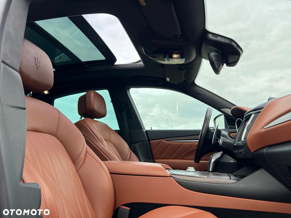 Maserati Levante Q4 GranLusso - 29