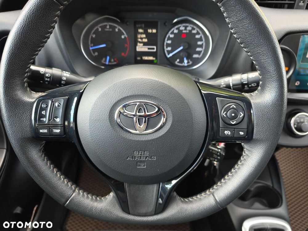 Toyota Yaris - 24
