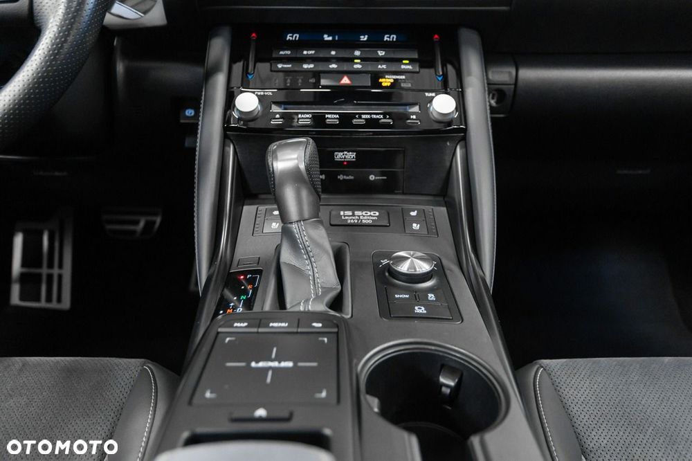 Lexus IS - 30