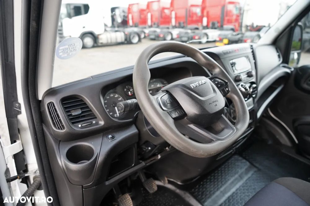 Iveco DAILY 35-140 / BASCULATOR / CU TRACȚIE MÂNĂ / DOUĂ TRACȚII / MANUAL / 6 LOCURI / - 25