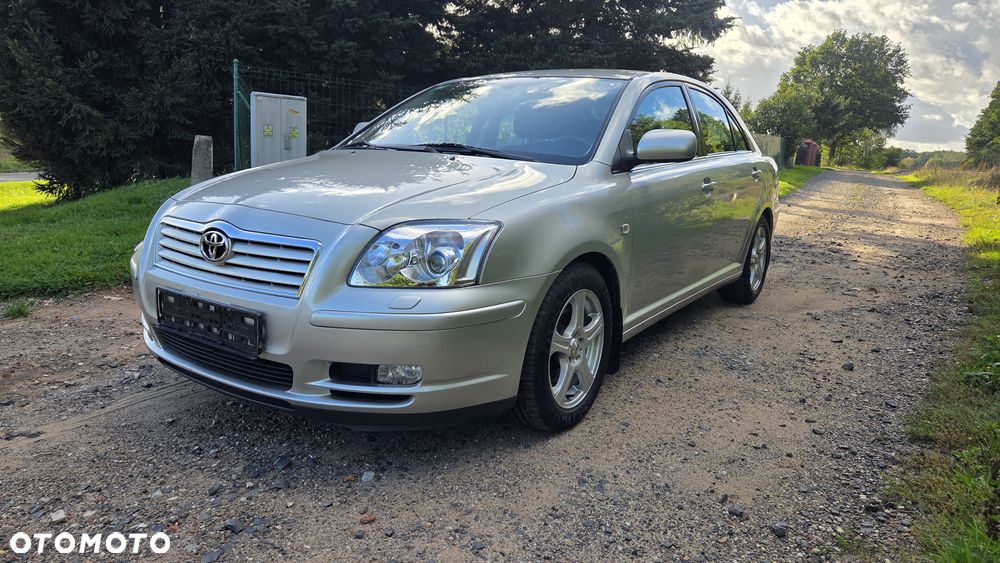 Toyota Avensis 2.0 VVT-i Automatik Sol - 17