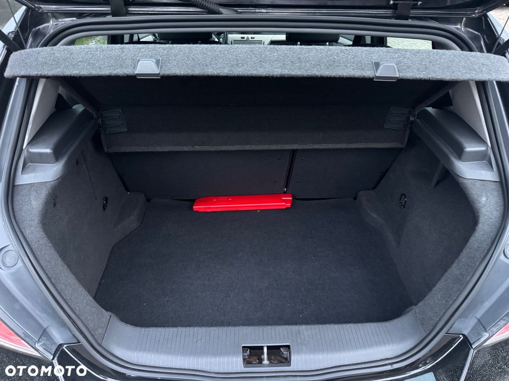 Opel Astra 1.6 Sport - 33