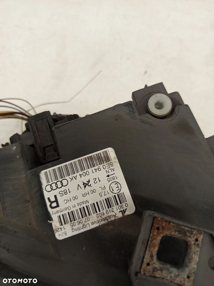 + LAMPA PRZOD PRZEDNIA PRAWE AUDI A4 B7 - 7