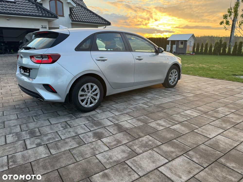 Kia Ceed - 8