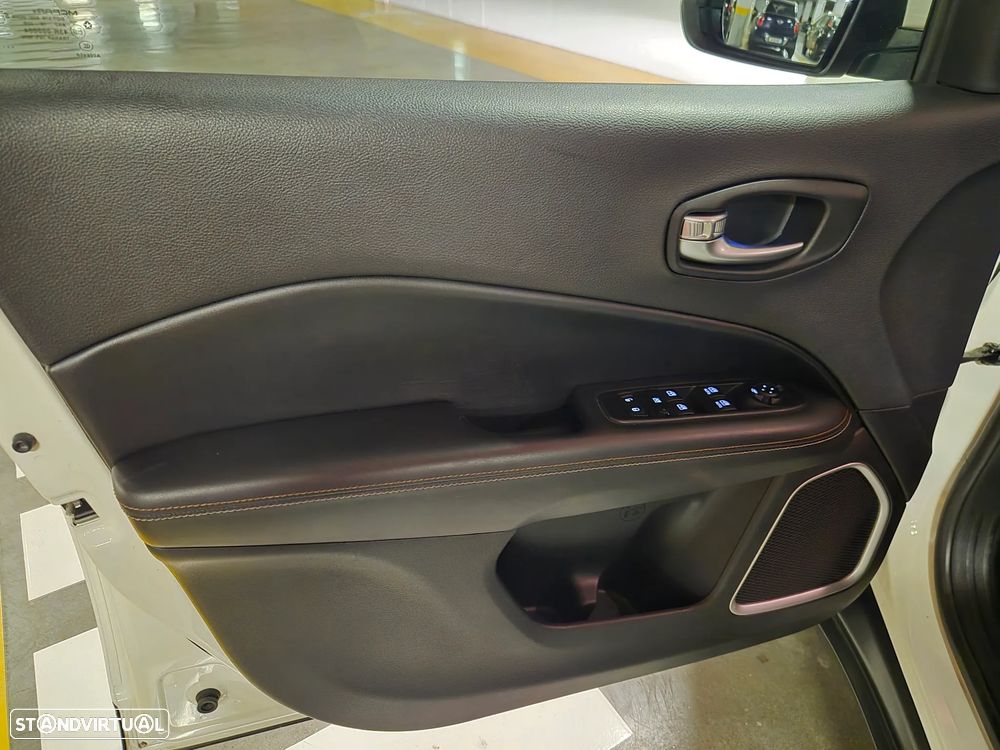 Jeep Compass 1.6 M-Jet Limited - 35
