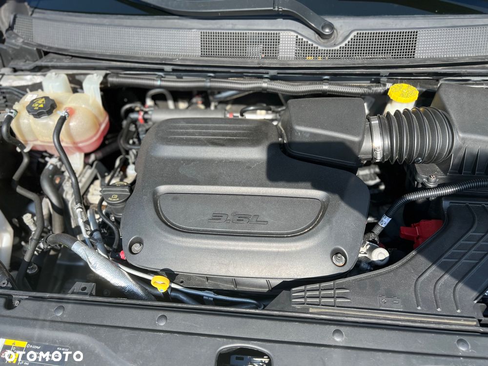 Chrysler Pacifica - 14