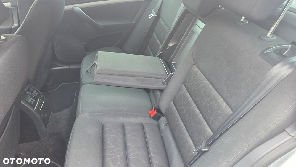 Skoda Octavia 1.6 TDI Family Plus - 23