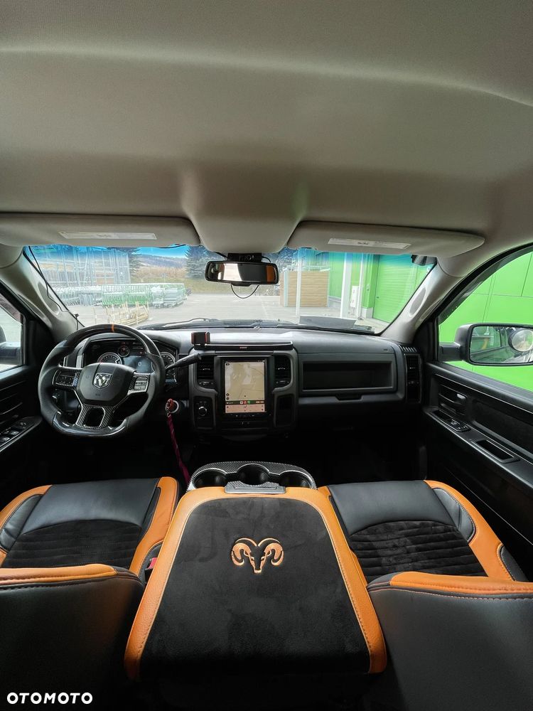 Dodge RAM 5.7 4x4 - 8