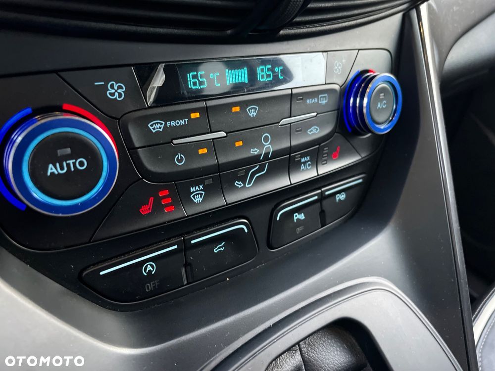 Ford Kuga 2.0 TDCi 4x4 Vignale - 21