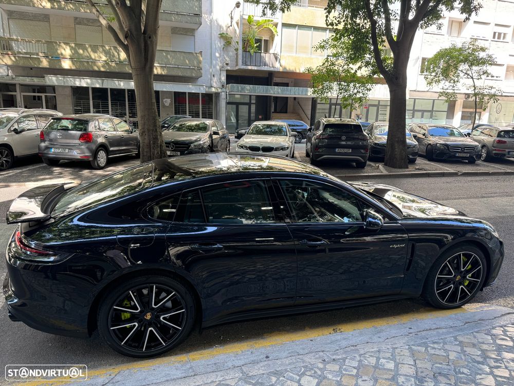 Porsche Panamera 4 E-Hybrid - 21