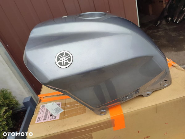 Bak, zbiornik paliwa Yamaha FJR 1300