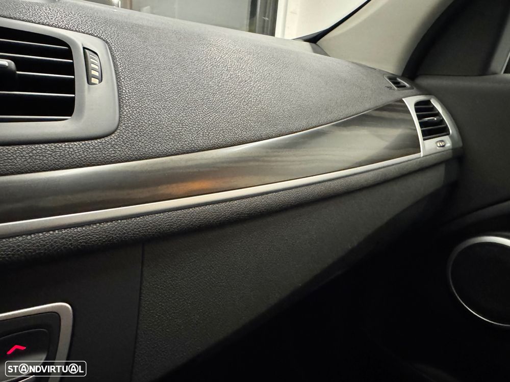 Renault Mégane 1.5 dCi Dynamique S - 19