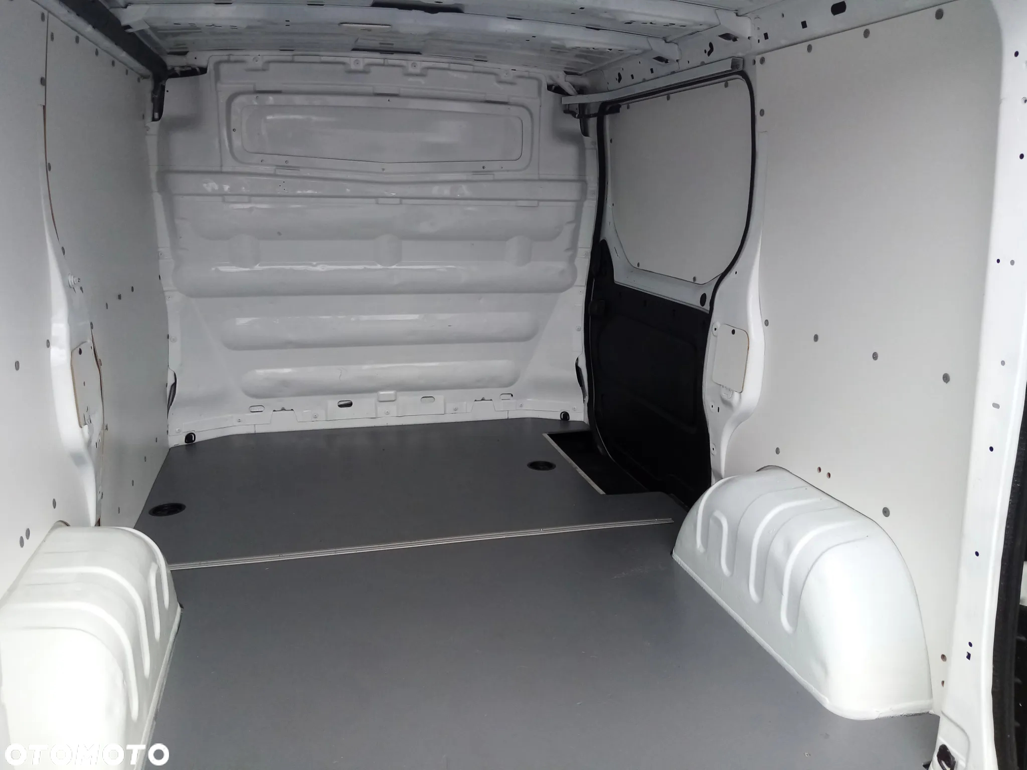 Opel VIVARO - 4