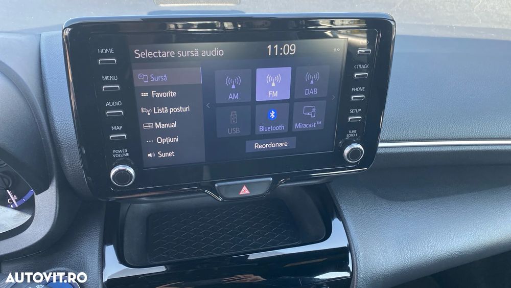 Toyota Yaris Cross 1.5 VVT-i HSD 116 4x2 HEV Dynamic - 16