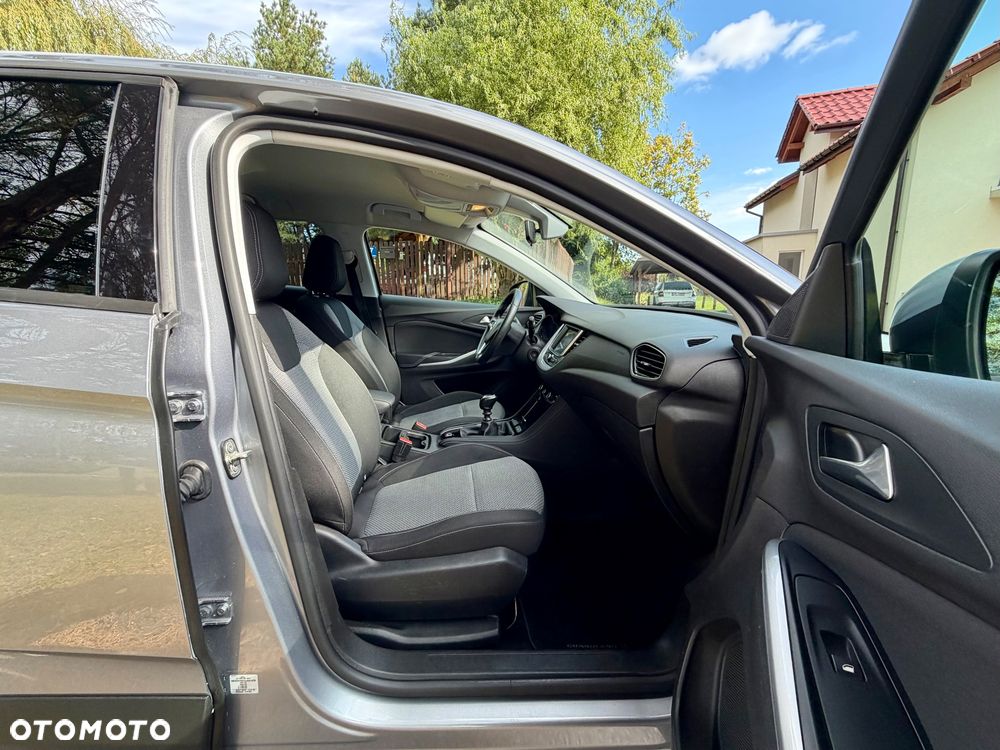 Opel Grandland X 1.2 T Enjoy S&S - 37