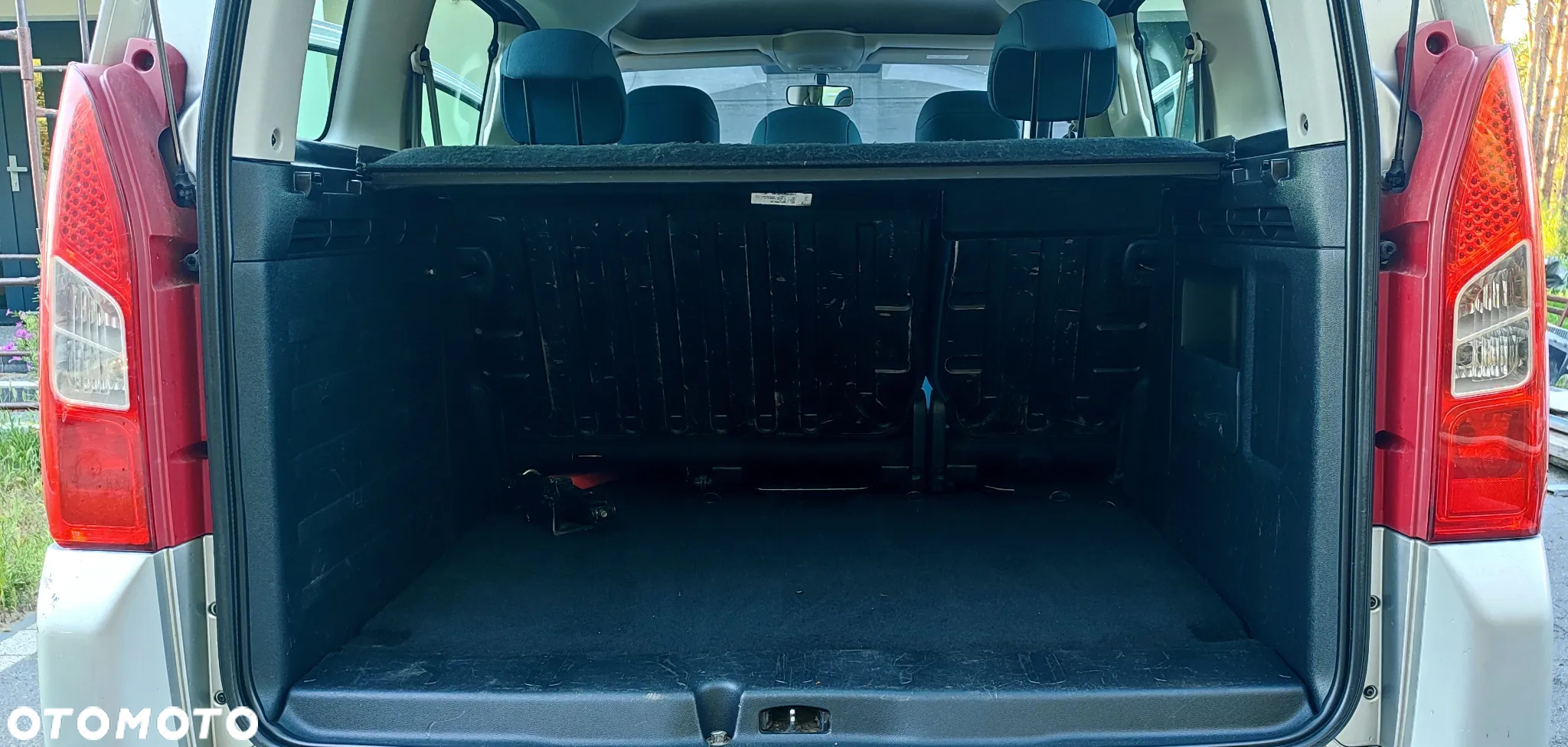 Citroën Berlingo II 1.6 HDi Multispace - 8