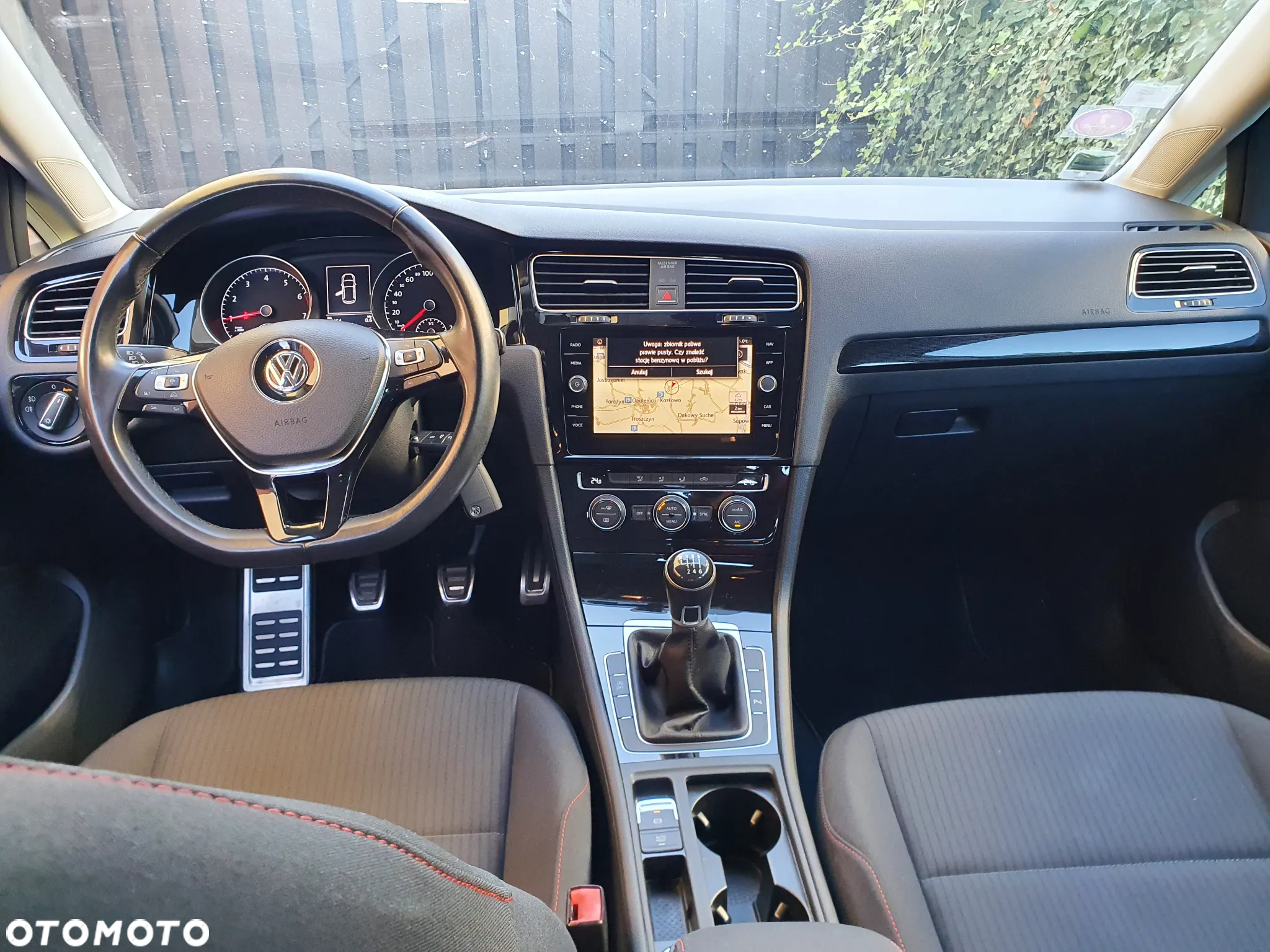 Volkswagen Golf 1.0 TSI Sound - 27