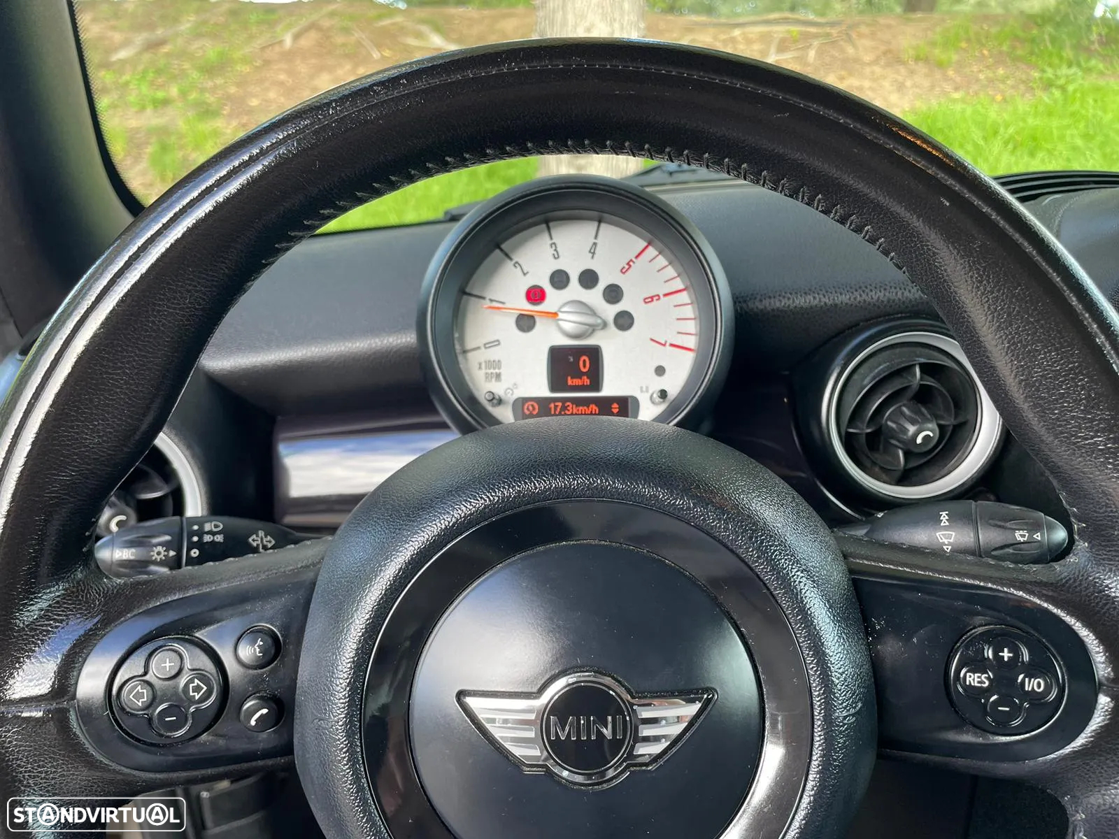 MINI Cabrio Cooper D - 14