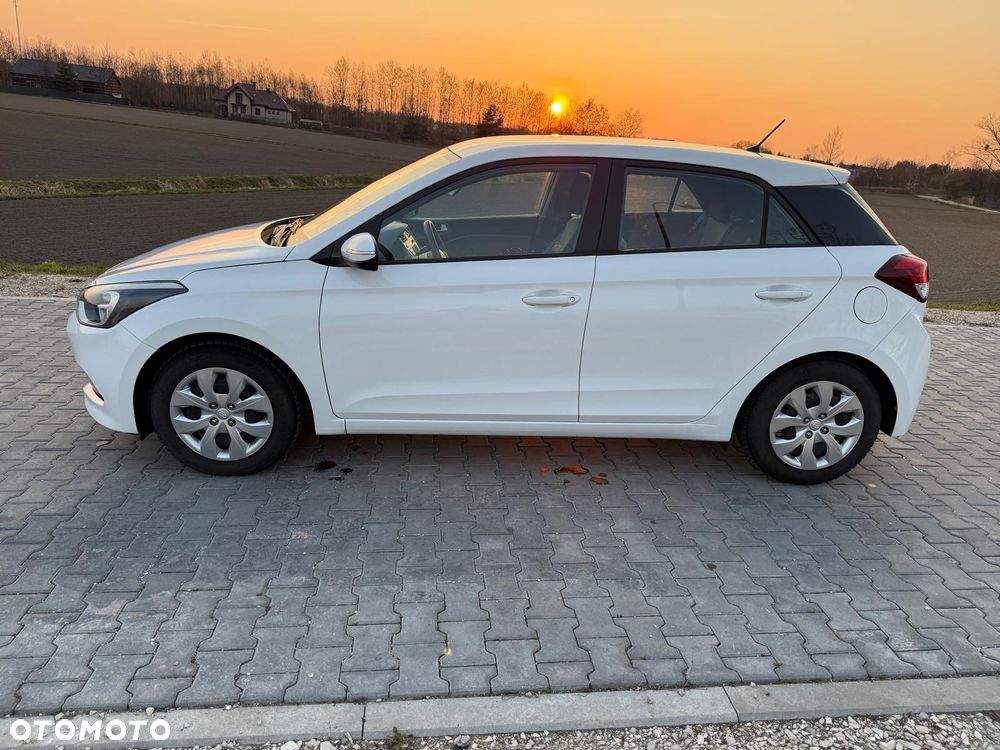 Hyundai i20 1.2 Select - 3