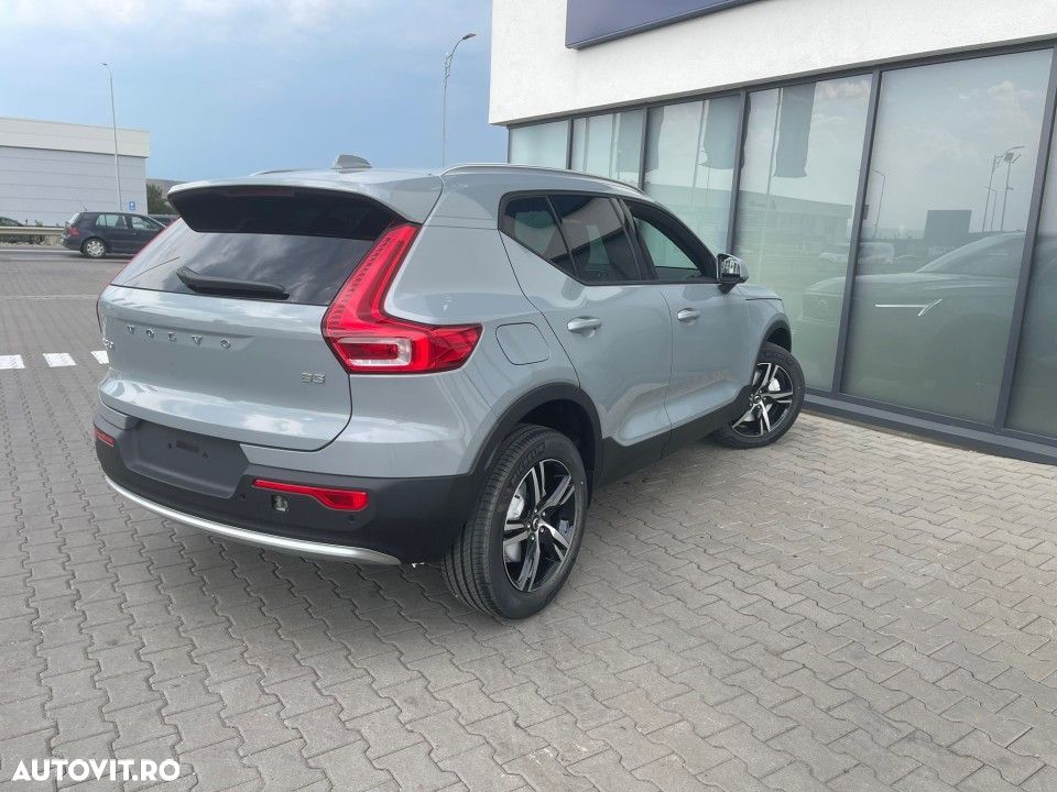 Volvo XC 40 B3 AT FWD MHEV Core - 11