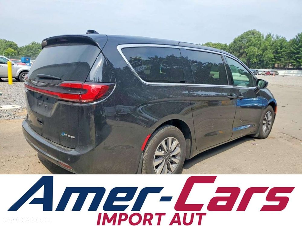 Chrysler Pacifica - 5