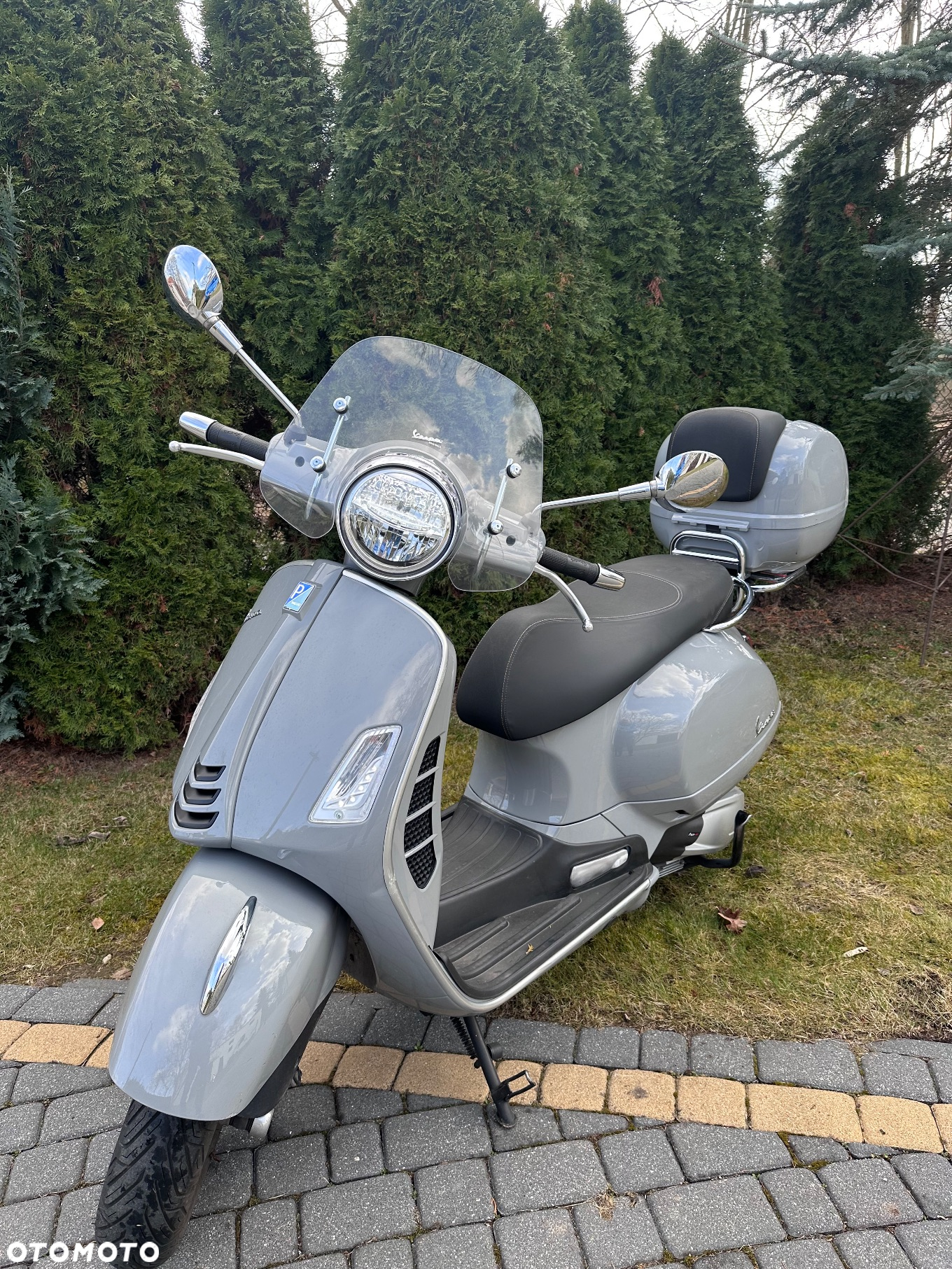 Vespa GTS - 9