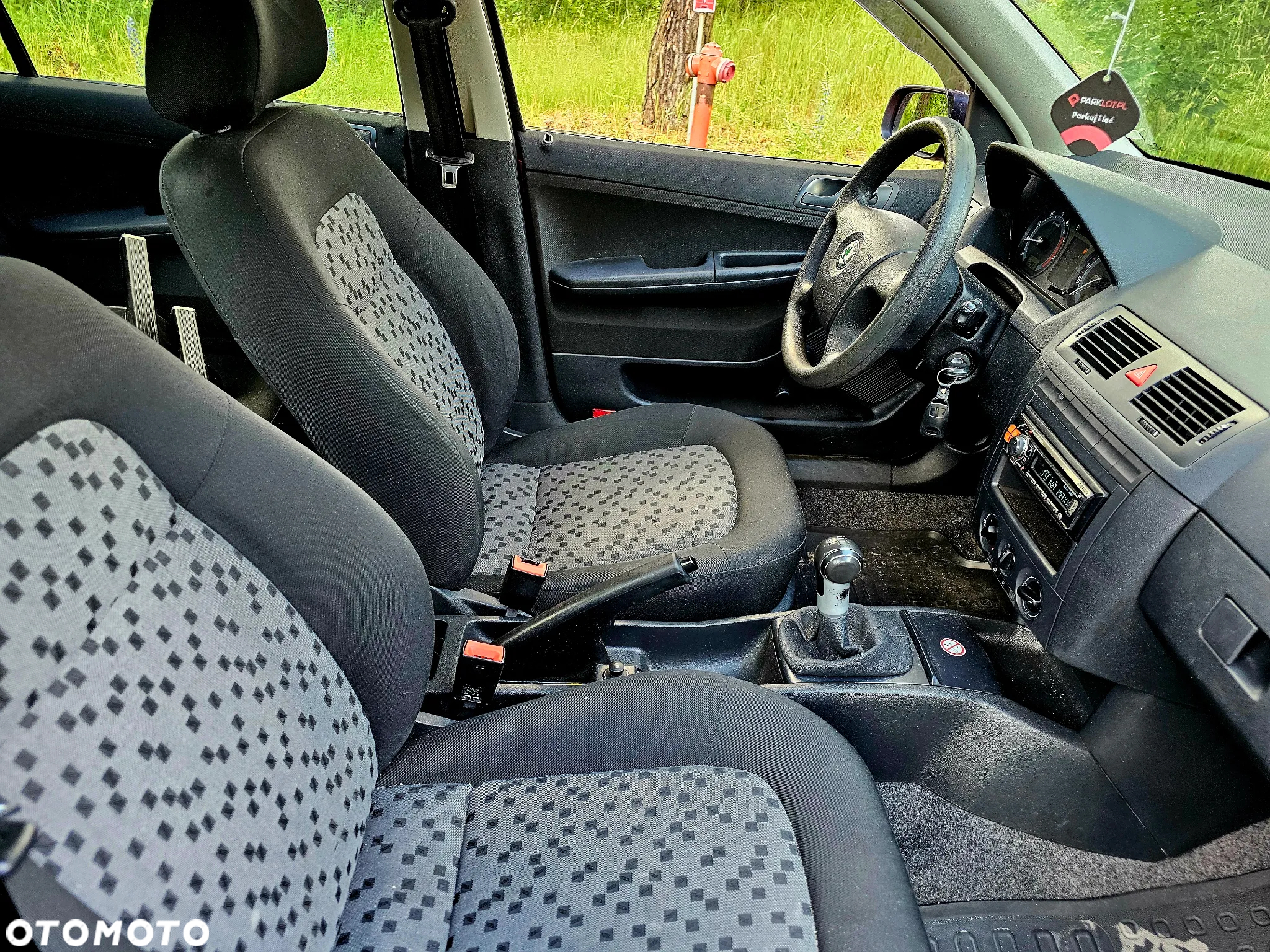 Skoda Fabia 1.2 HTP Cool Edition - 8