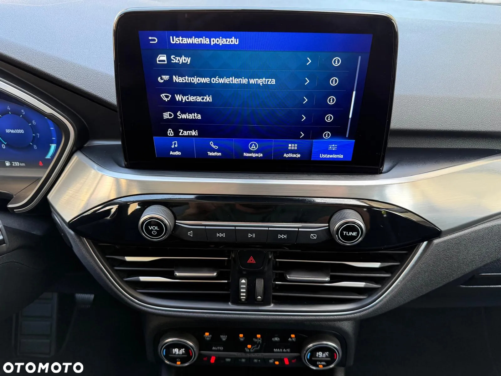 Ford Kuga 1.5 EcoBoost FWD Titanium - 28