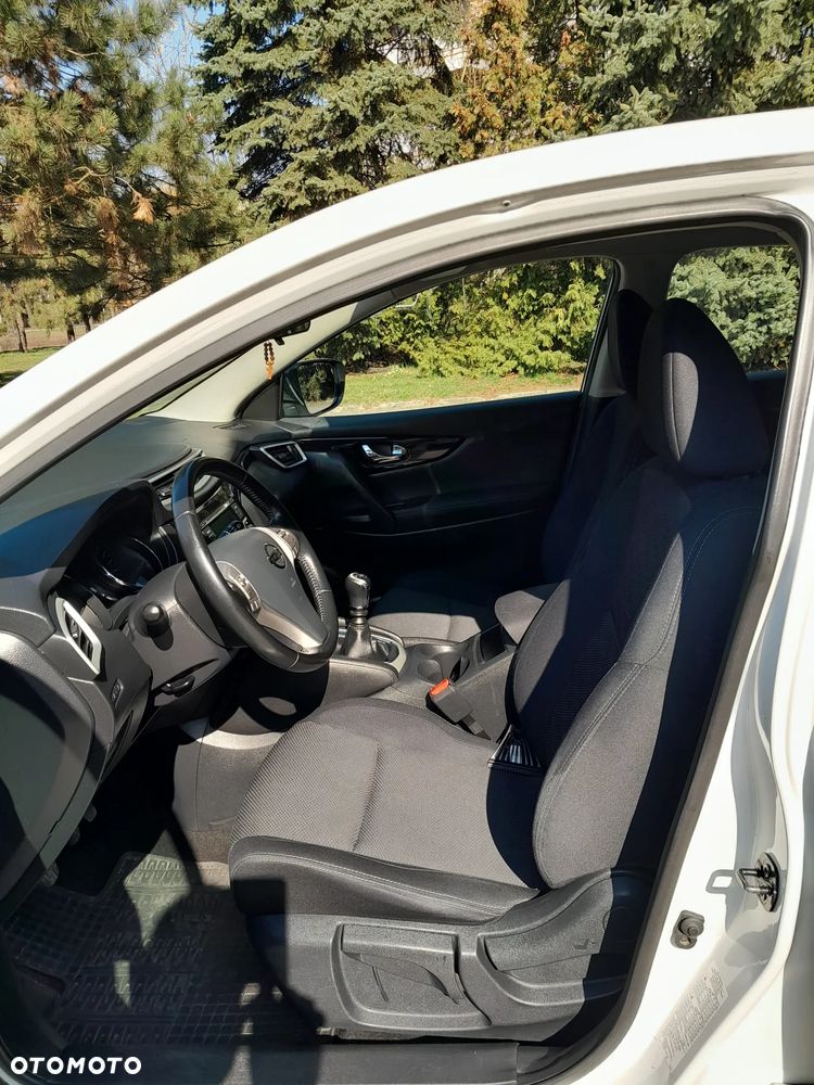 Nissan Qashqai 1.2 DIG-T Acenta EU6 - 10