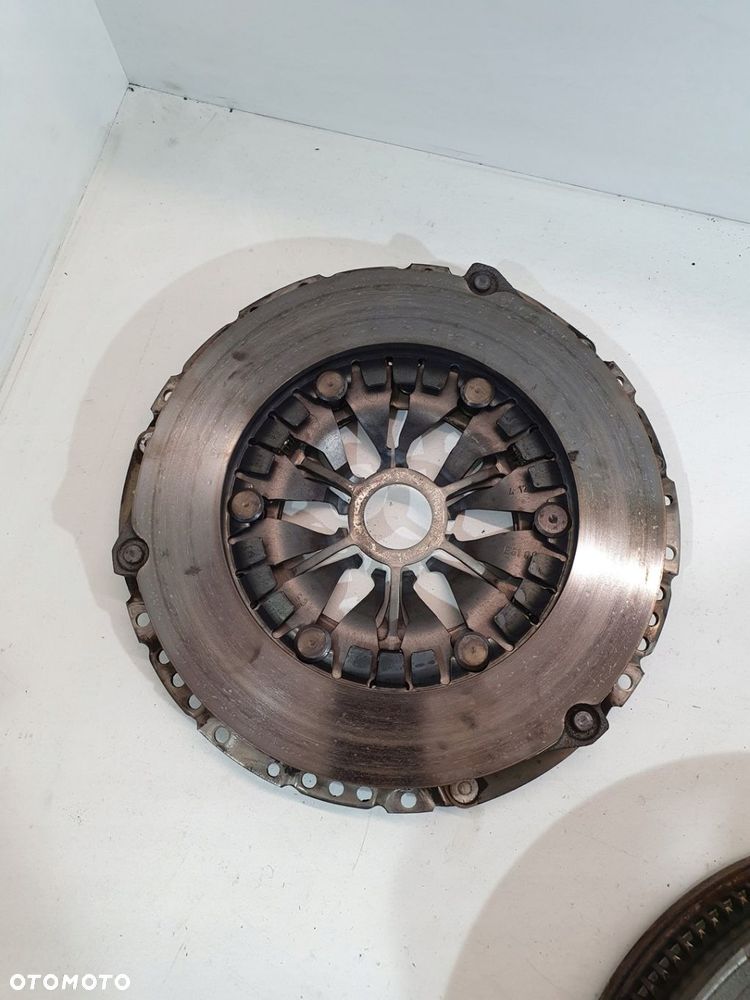 SPRZĘGŁO KOŁO DWUMASOWE VW AUDI 2.0 FSI 06F105264B - 9